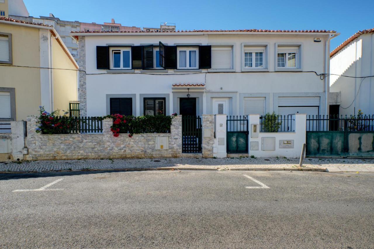Comfortable Town House In Quiet Area By Lovelystay Lisbon Exterior photo