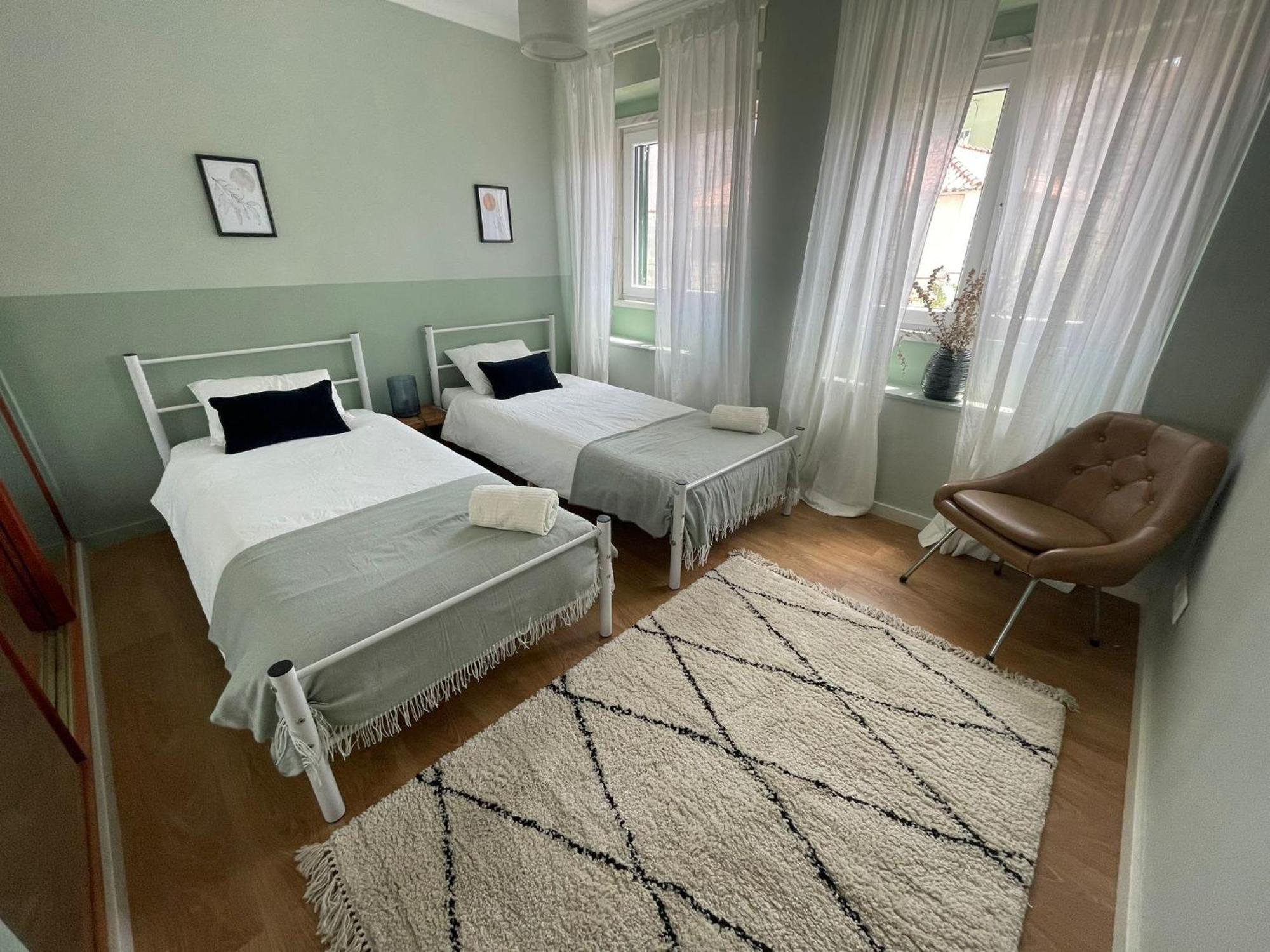 Comfortable Town House In Quiet Area By Lovelystay Lisbon Exterior photo